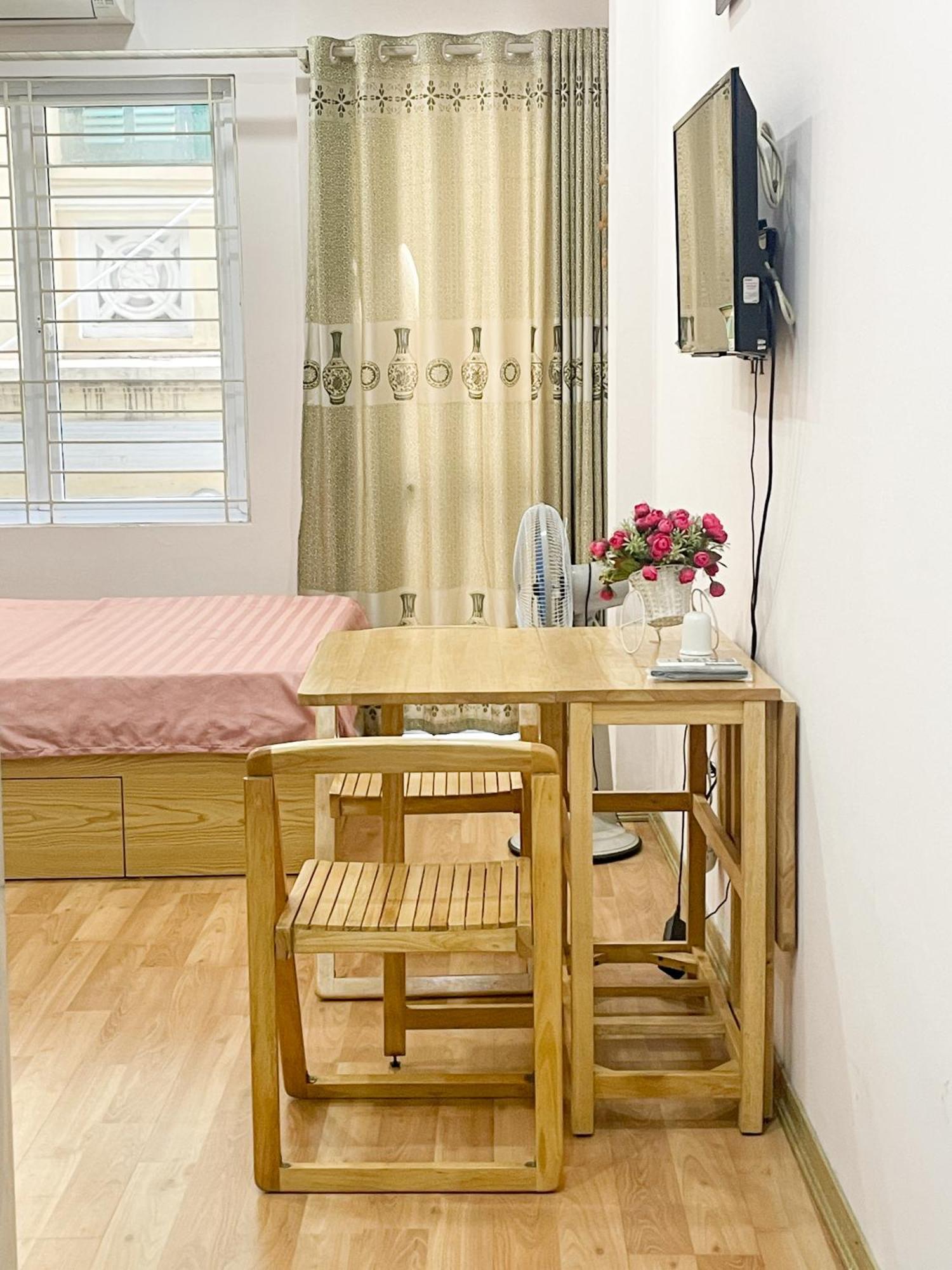 Joy Homestay Hanoi Buitenkant foto
